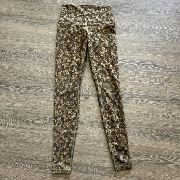 Sz4/6 Lululemon Wunder Under Roll Down Pant in Mystic Jungle VGUC - Picture 7 of 12